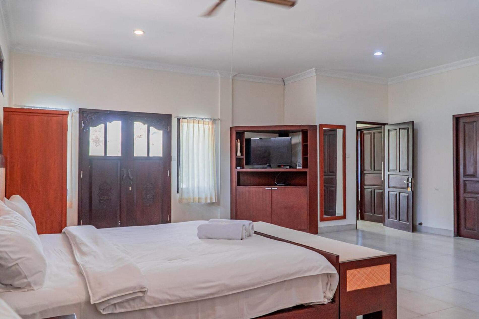 Villa Tentram Jimbaran By Bali Cabin Exterior photo
